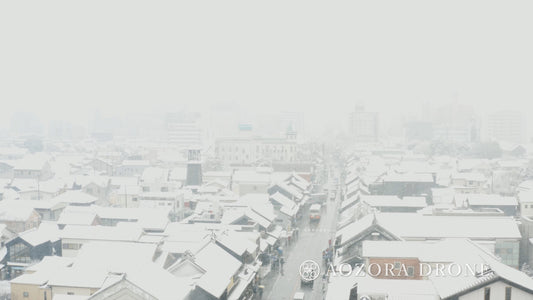 小江戸川越「蔵造りの町並み」の雪景色 ドローン空撮画像素材 厳選5枚セット