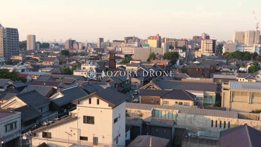 Koedo Kawagoe "Kurazukuri townscape" Birds fly away in the morning Drone video footage [Saitama Prefecture Kawagoe City, Japan]
